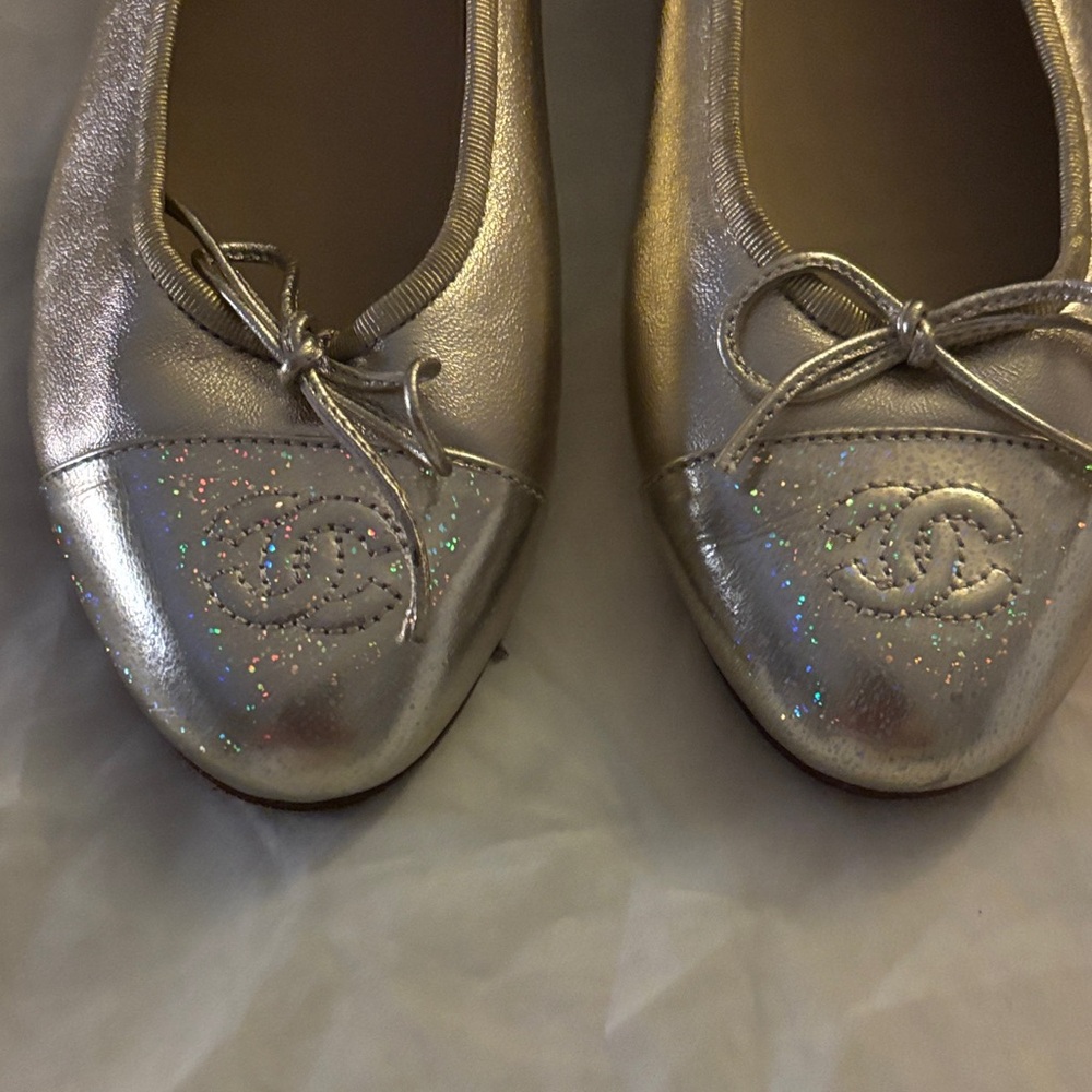 CHANEL Women's Metallic Gold Flats - Picture 3 of 15